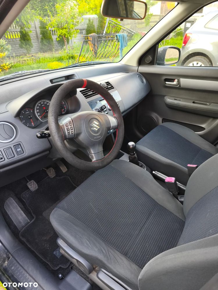 Suzuki Swift - 6