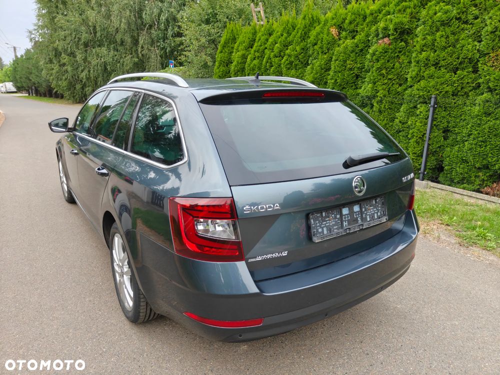 Skoda Octavia 2.0 TDI DSG Premium Edition - 8