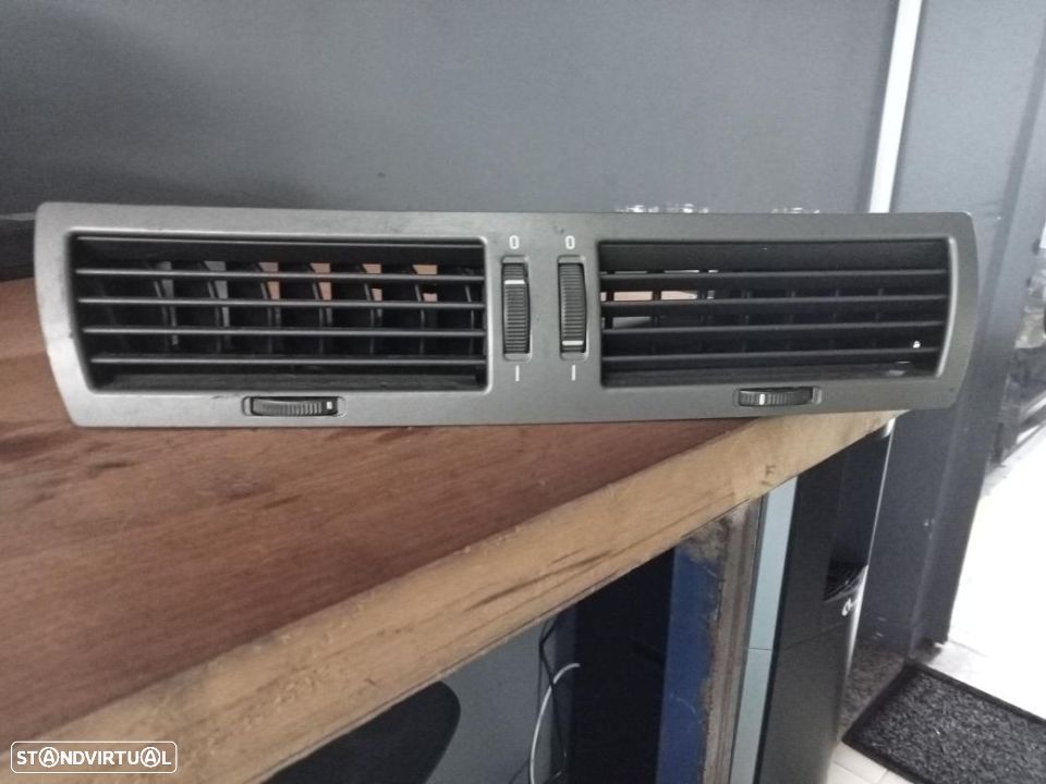 Grelha de sofagem Central BMW série 7 E65 - 1