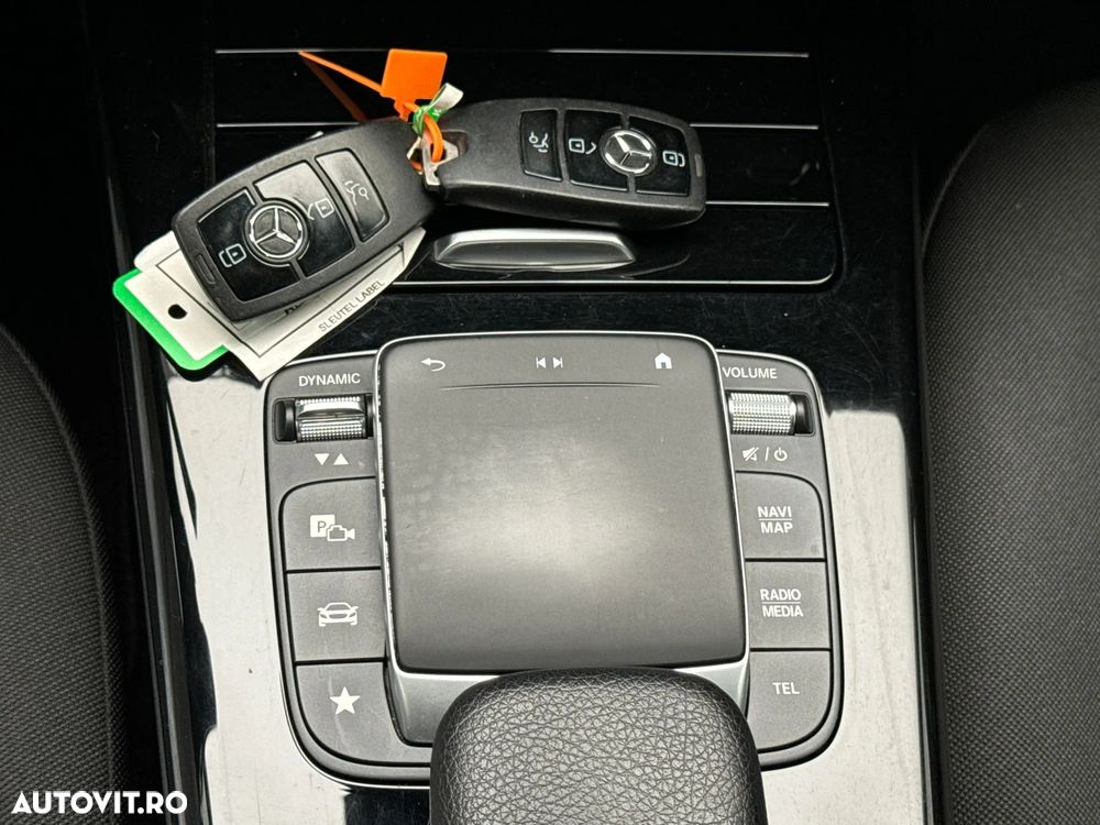 Mercedes-Benz A 180 - 11