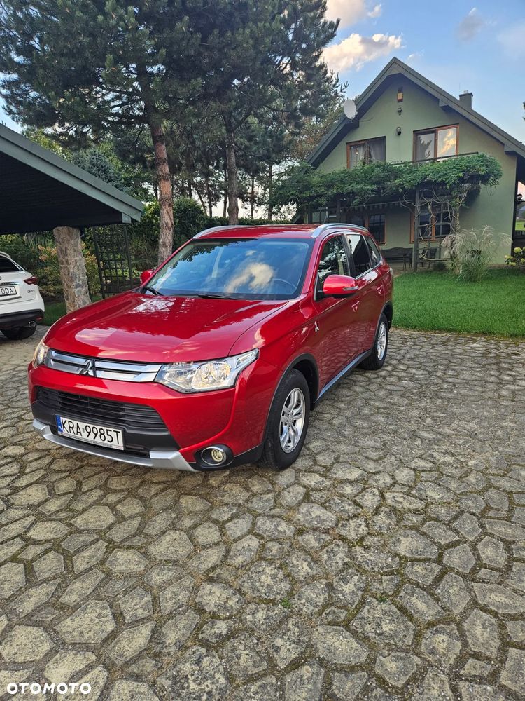 Mitsubishi Outlander - 1