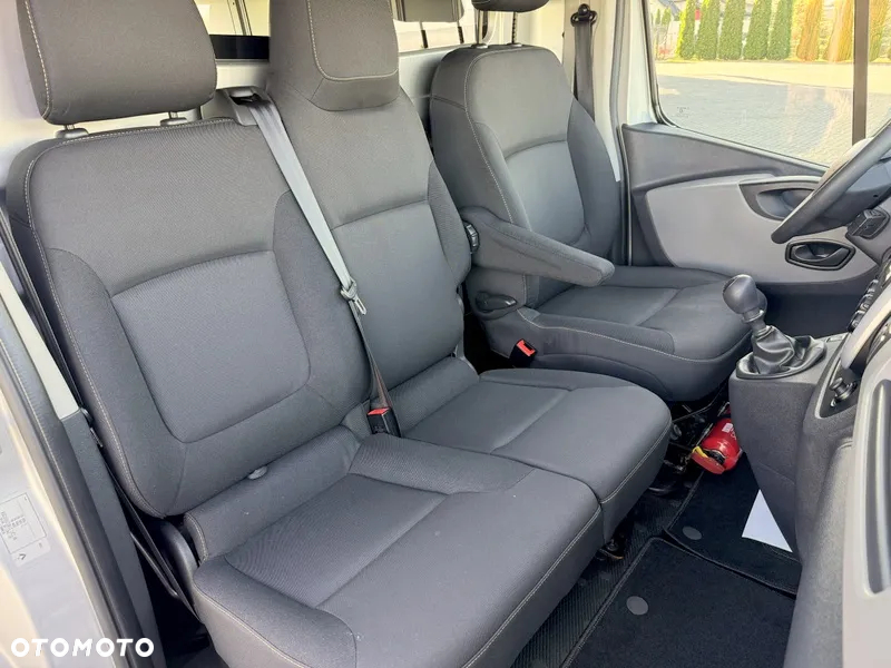 Renault TRAFIC - 10