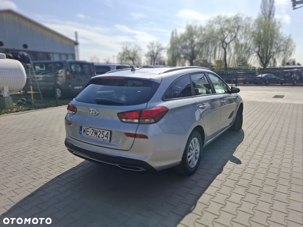 Hyundai i30 1.0 T-GDI Classic + - 9