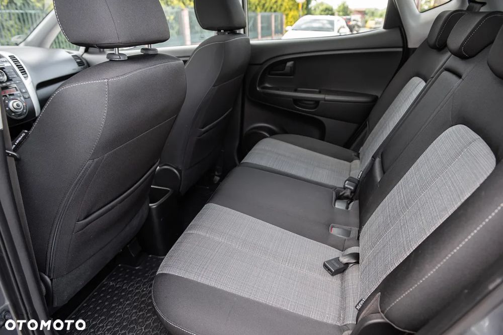 Kia Venga 1.4 CVVT Titanium Collection - 22