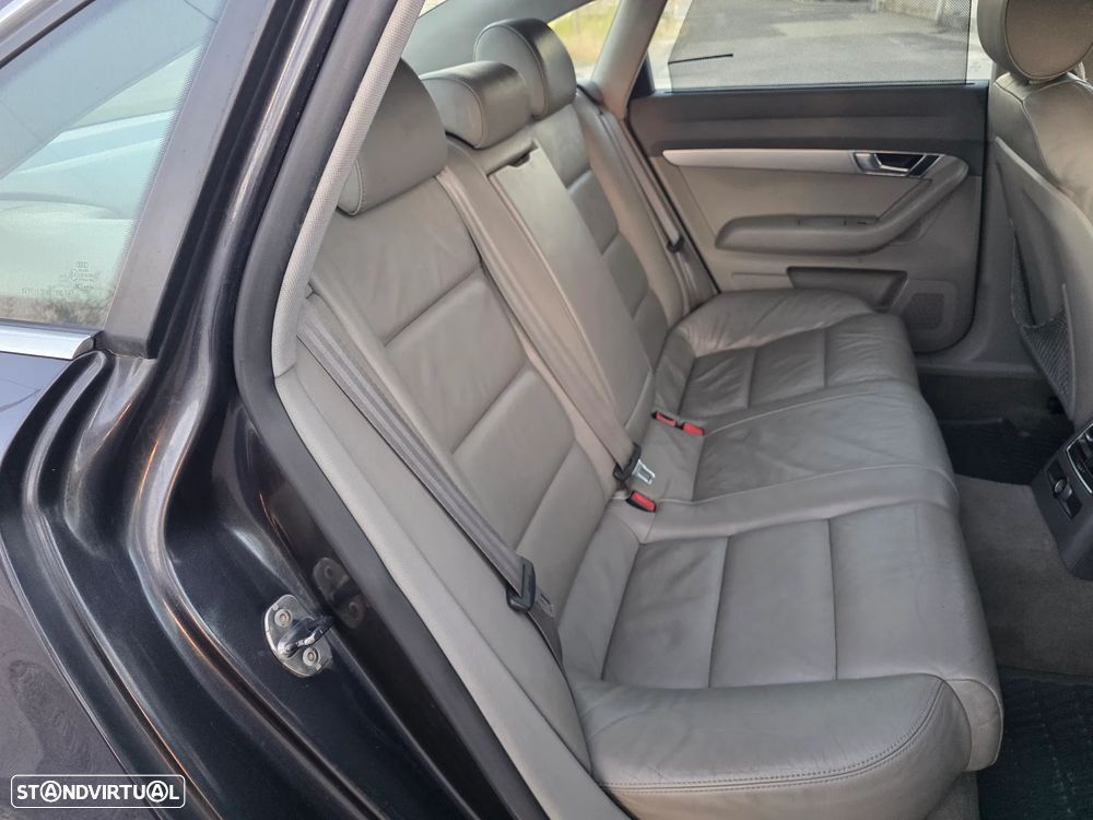 Audi A6 3.0 TDi V6 quattro Exclusive Tiptronic - 24