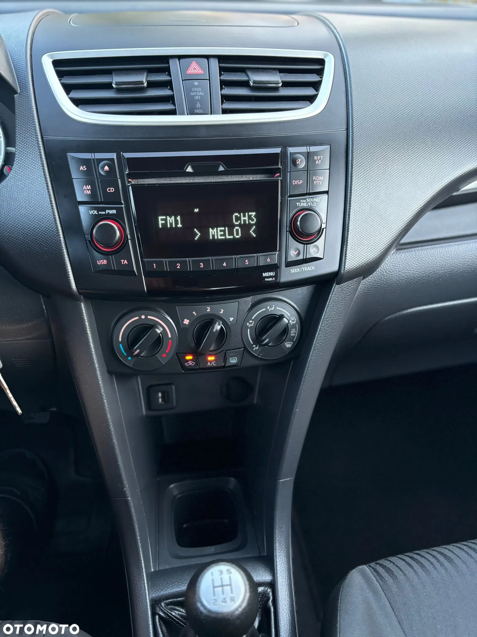 Suzuki Swift - 11