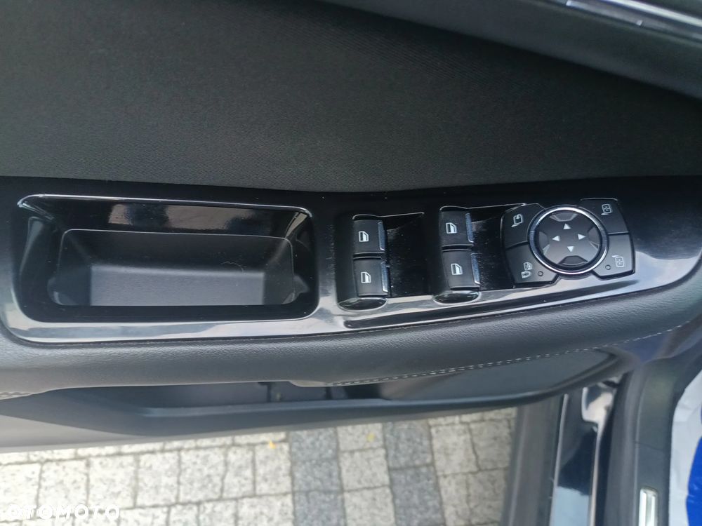 Ford S-Max 2.0 TDCi Titanium PowerShift - 25