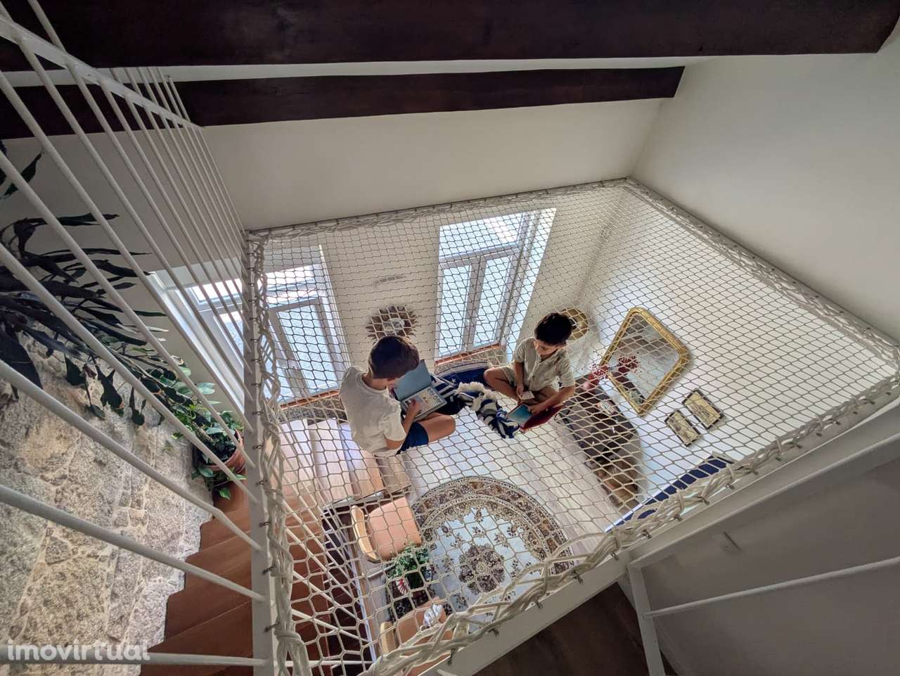 Uma propriedade com classe, renovada e preservada no coração do Porto! - Grande imagem: 4/38