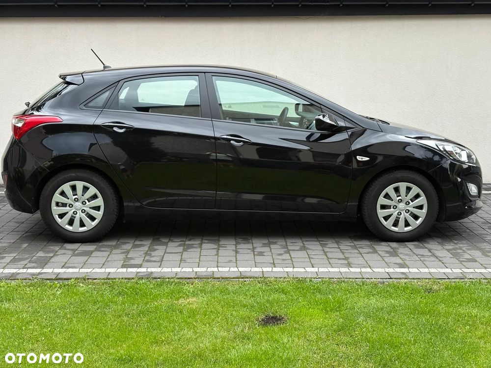 Hyundai i30 blue 1.4 Classic - 6