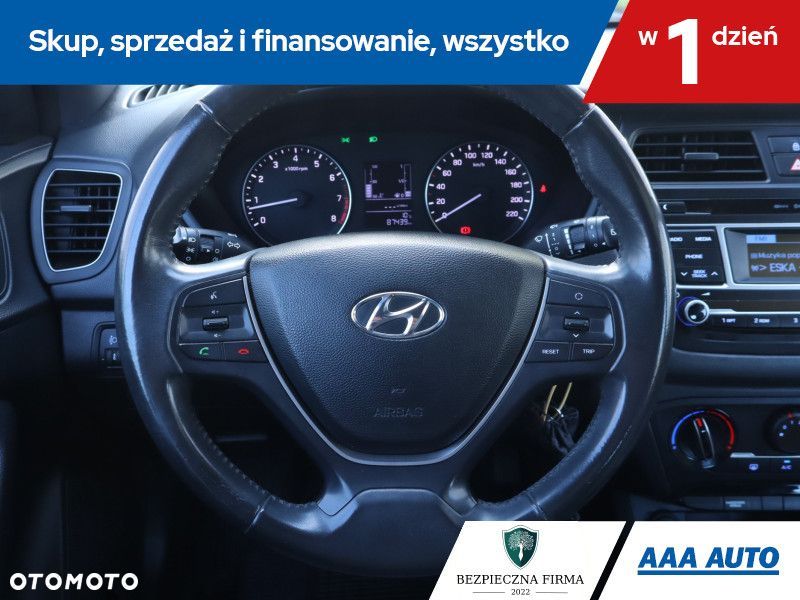 Hyundai i20 - 18