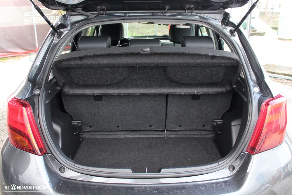 Toyota Yaris 1.5 HSD Comfort +P.Style+Navi - 5