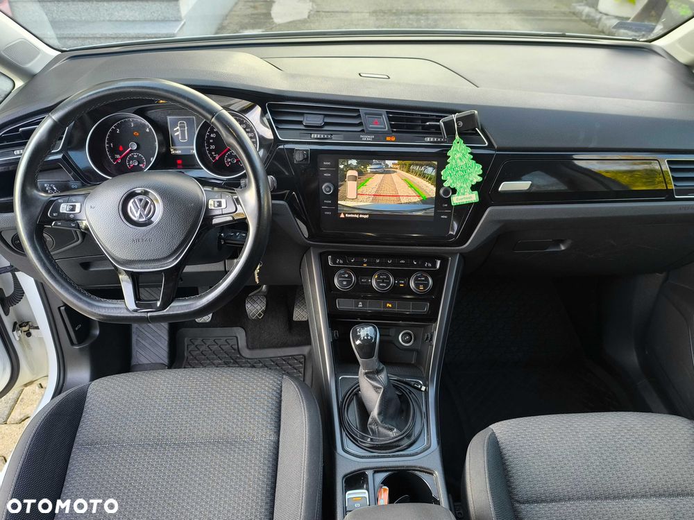 Volkswagen Touran - 7