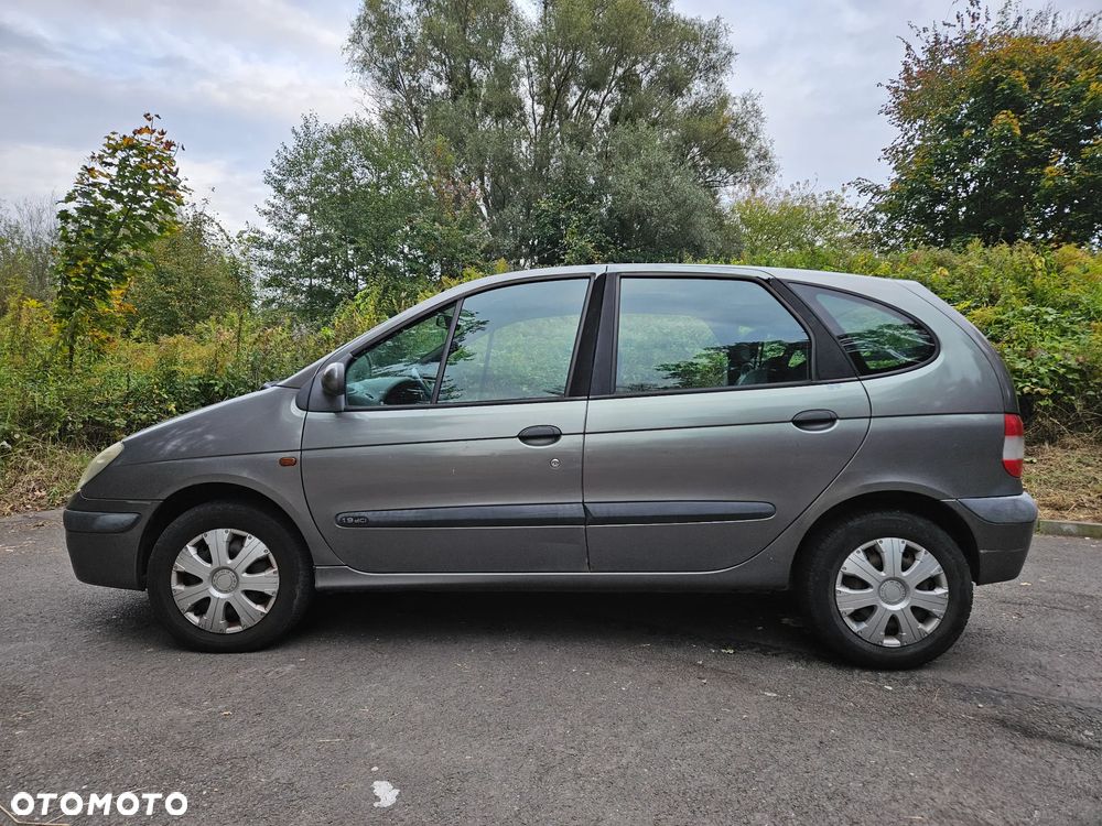 Renault Scenic - 8