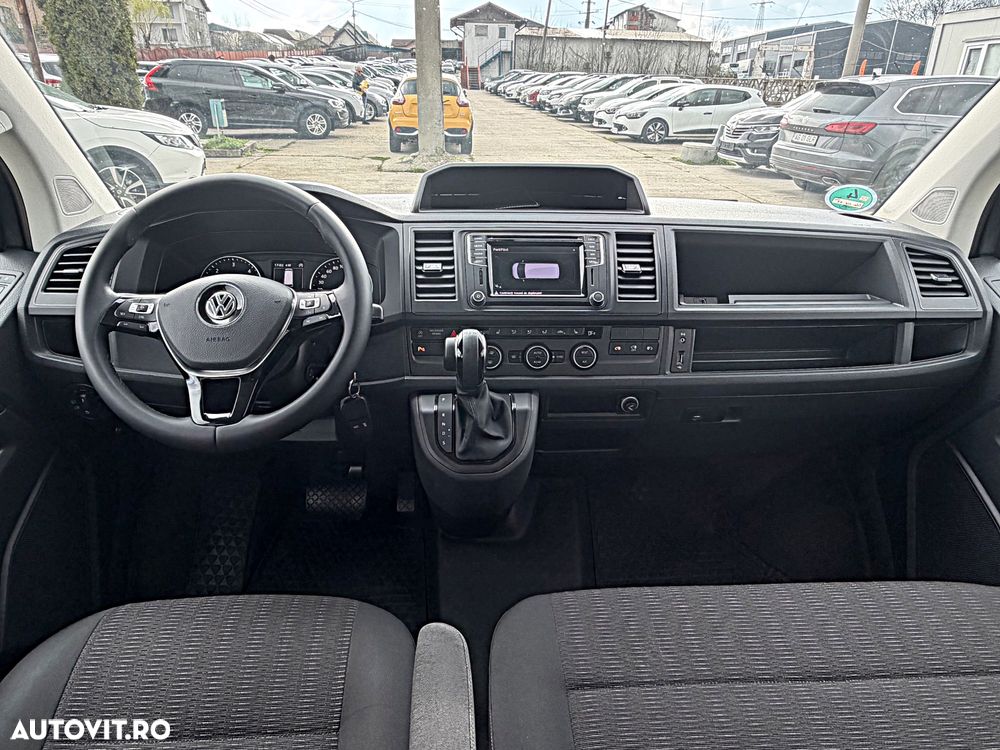 Volkswagen Caravelle - 5