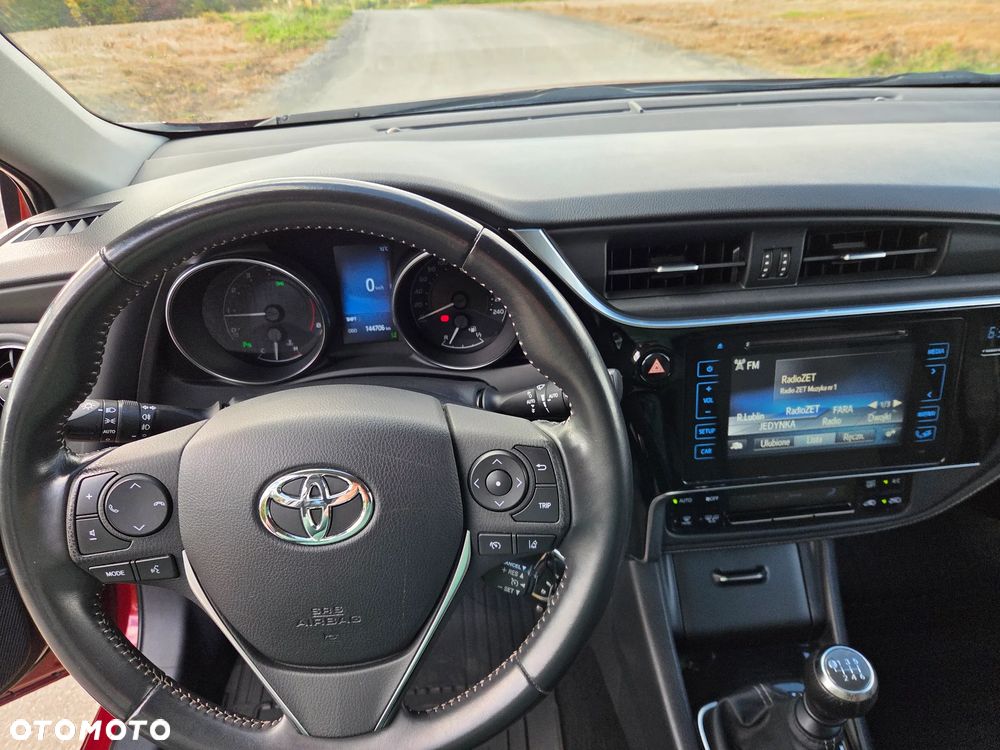 Toyota Auris 1.6 Selection - 10