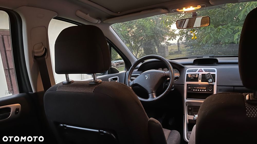 Peugeot 307 1.6 Oxygo - 25