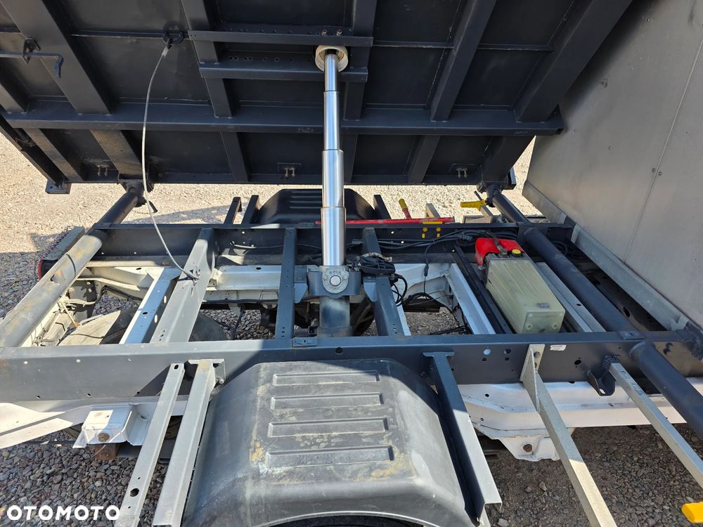 Mercedes-Benz Sprinter 516 CDI - 22