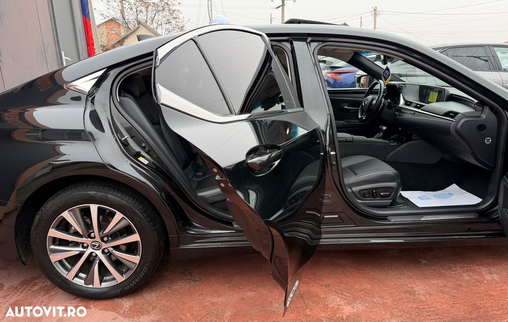 Lexus Seria ES 300h Executive Line - 22