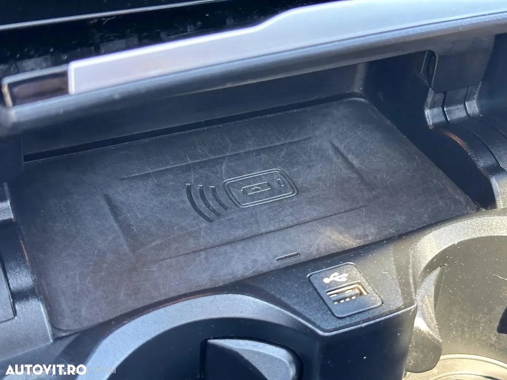 BMW Seria 3 330e Aut. Luxury Line - 15