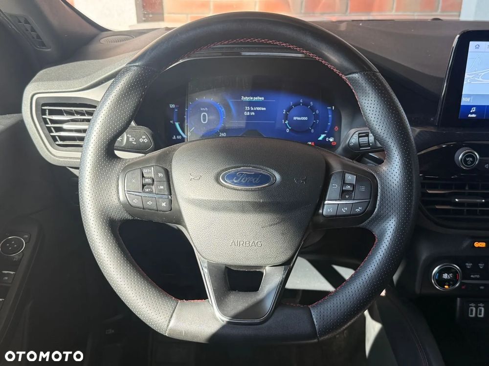 Ford Kuga 1.5 EcoBoost FWD ST-Line - 18