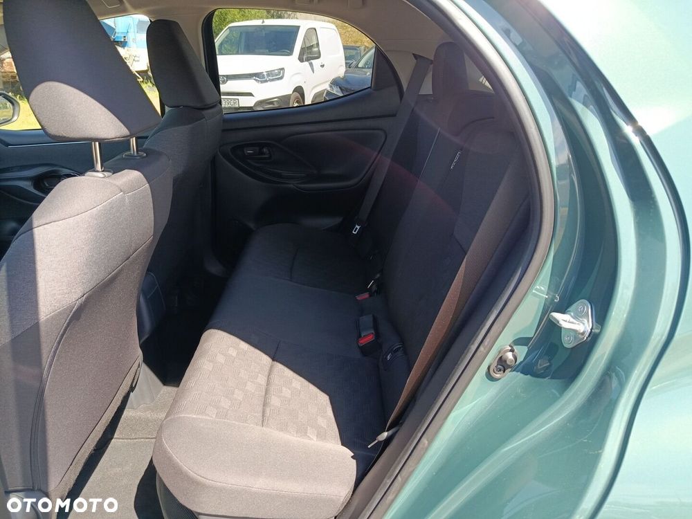 Toyota Yaris Hybrid 1.5 Style - 14