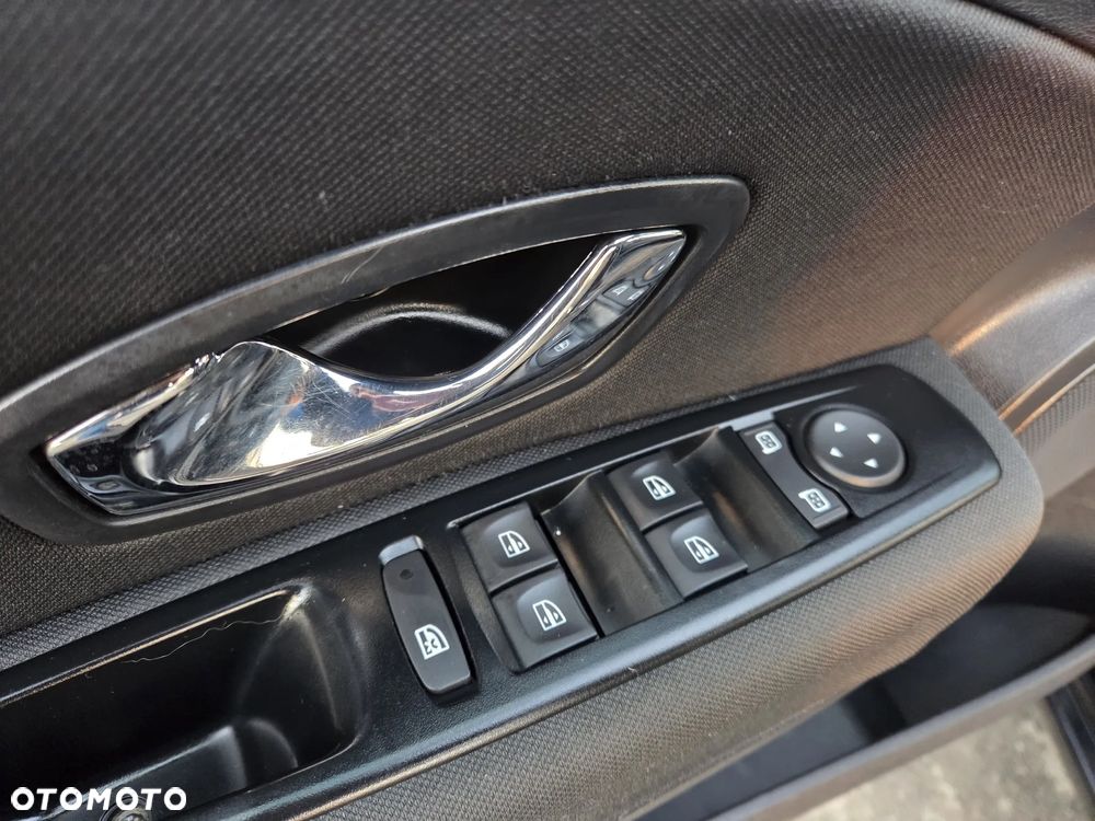 Renault Megane 1.6 16V 110 LIMITED - 18