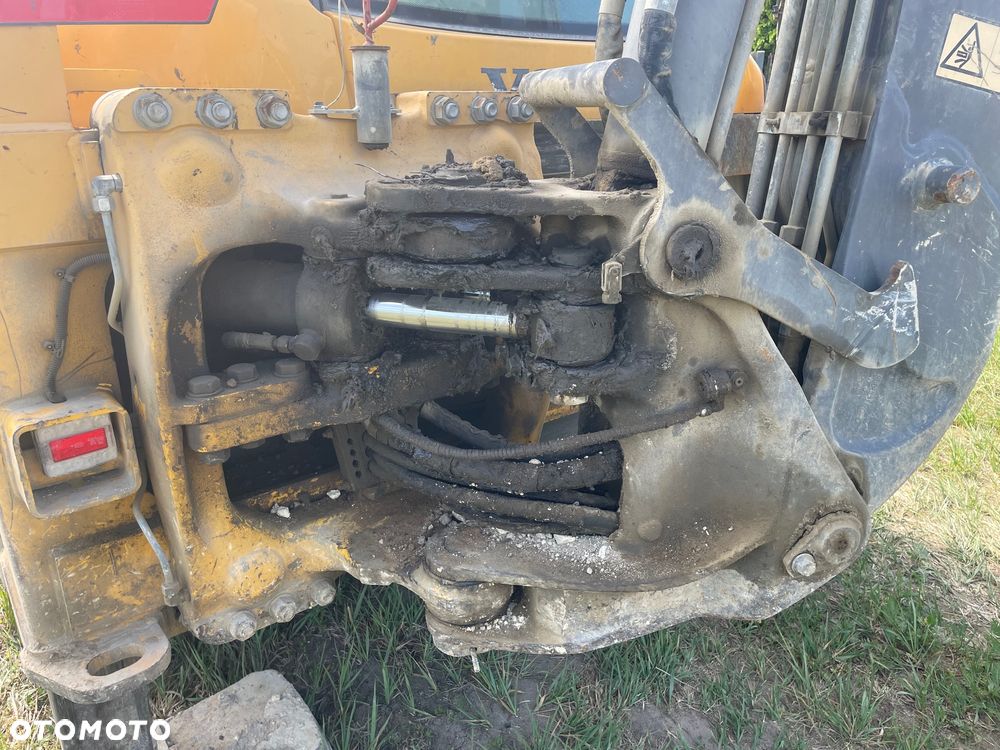 Volvo BL71B - 9