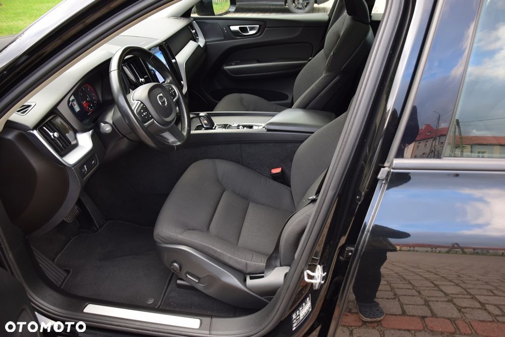 Volvo XC 60 B4 D AWD Geartronic RDesign - 12