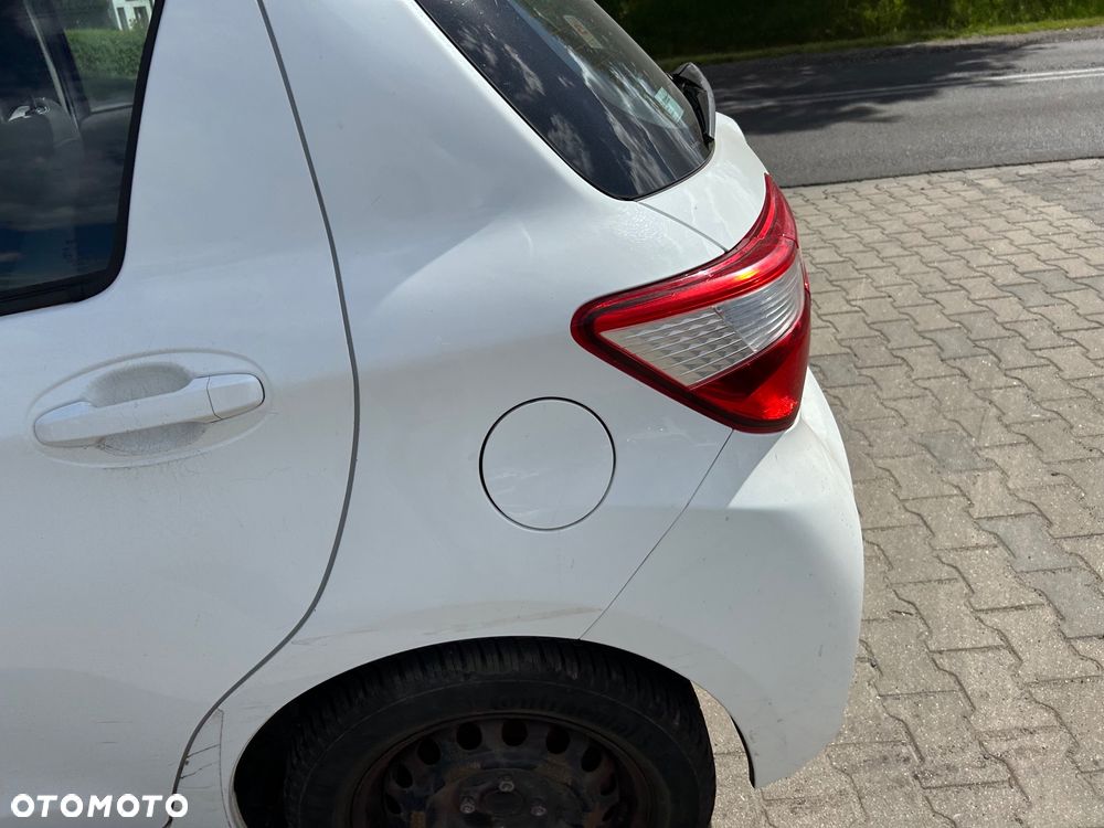 Toyota Yaris - 32