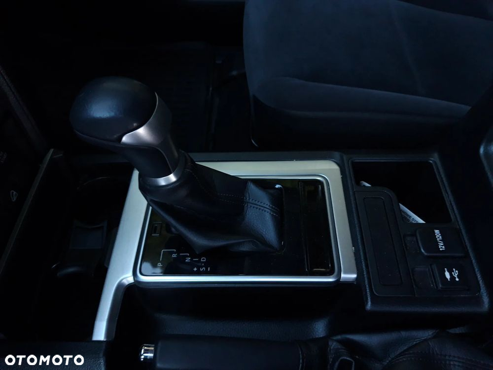 Toyota Land Cruiser LC 2.8 D-4D Prado - 24