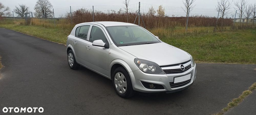 Opel Astra 1.6 Exklusiv - 7