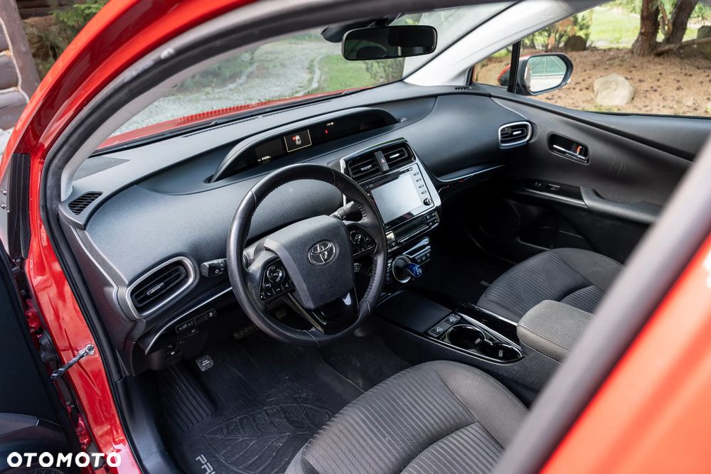 Toyota Prius Hybrid - 26
