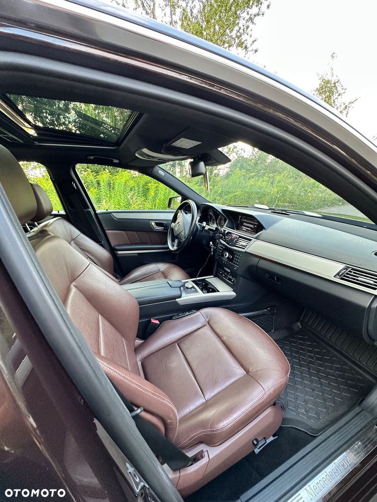 Mercedes-Benz Klasa E 350 CDI DPF BlueEFFICIENCY 7G-TRONIC Avantgarde - 18