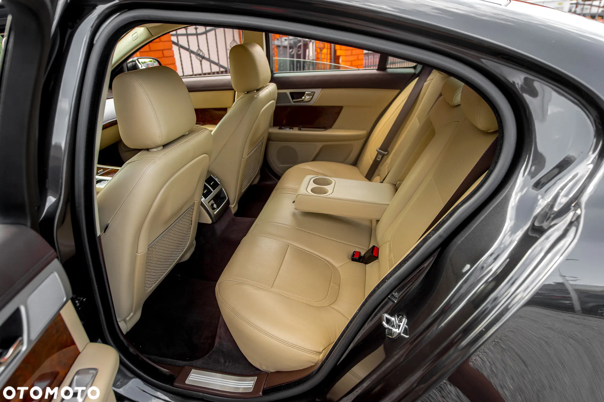Jaguar XF 3.0 V6 Diesel S Luxury - 18