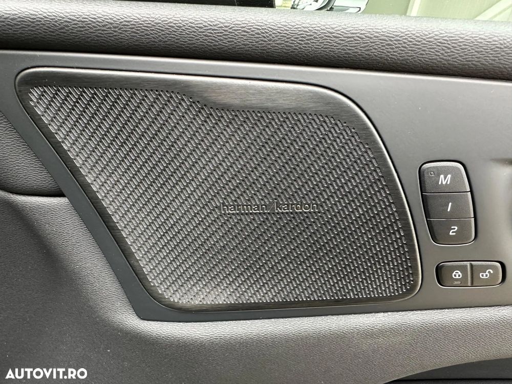 Volvo XC 60 B4 D Ultimate Dark - 14