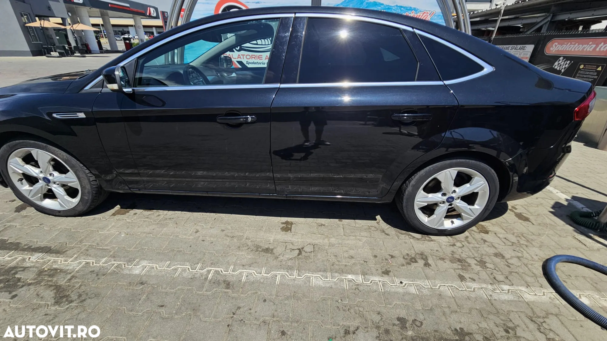 Ford Mondeo 2.0 TDCi Powershift Business Class - 4