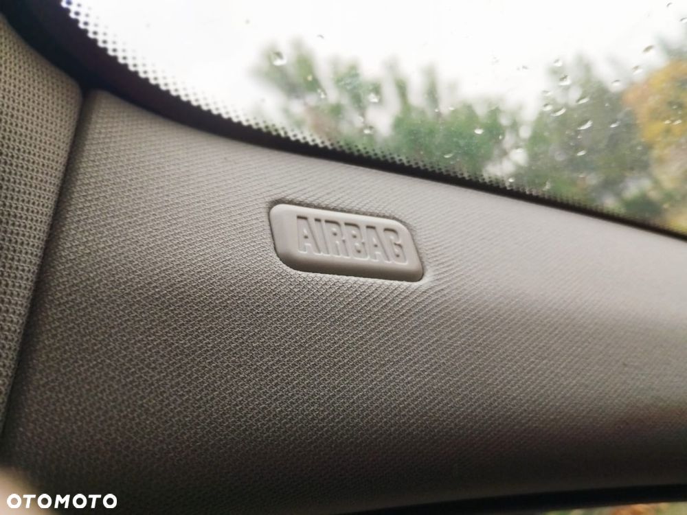 BMW Seria 3 320d - 25