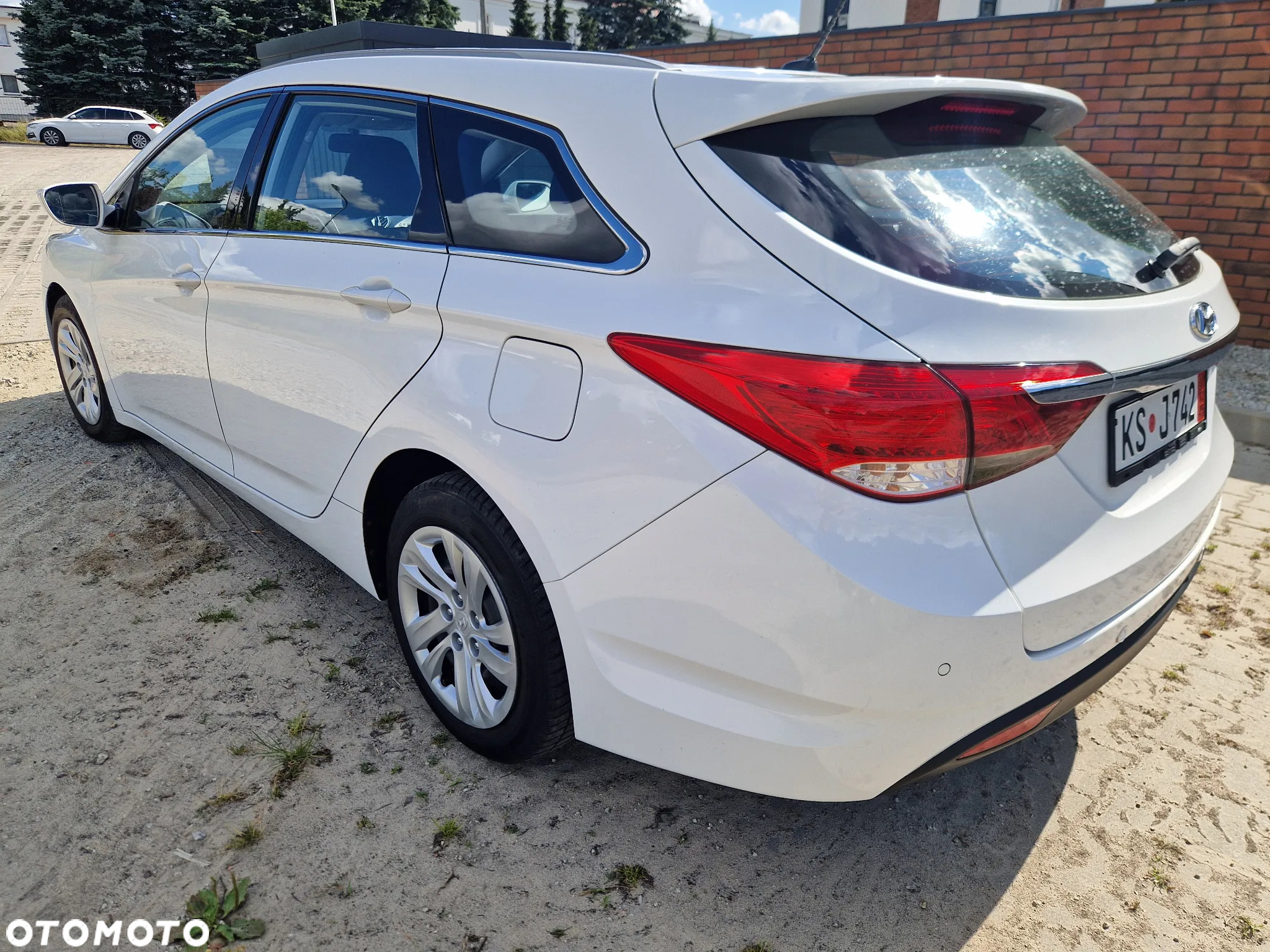 Hyundai i40 Kombi 1.6 Trend - 13
