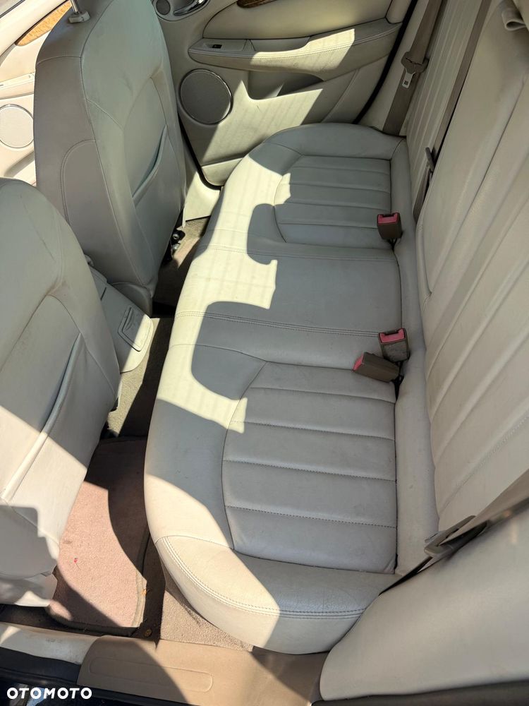 Jaguar X-Type 3.0 V6 4x4 Executive - 24