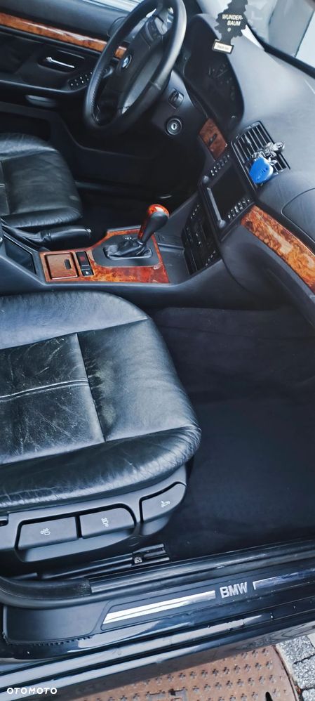 BMW Seria 5 - 12