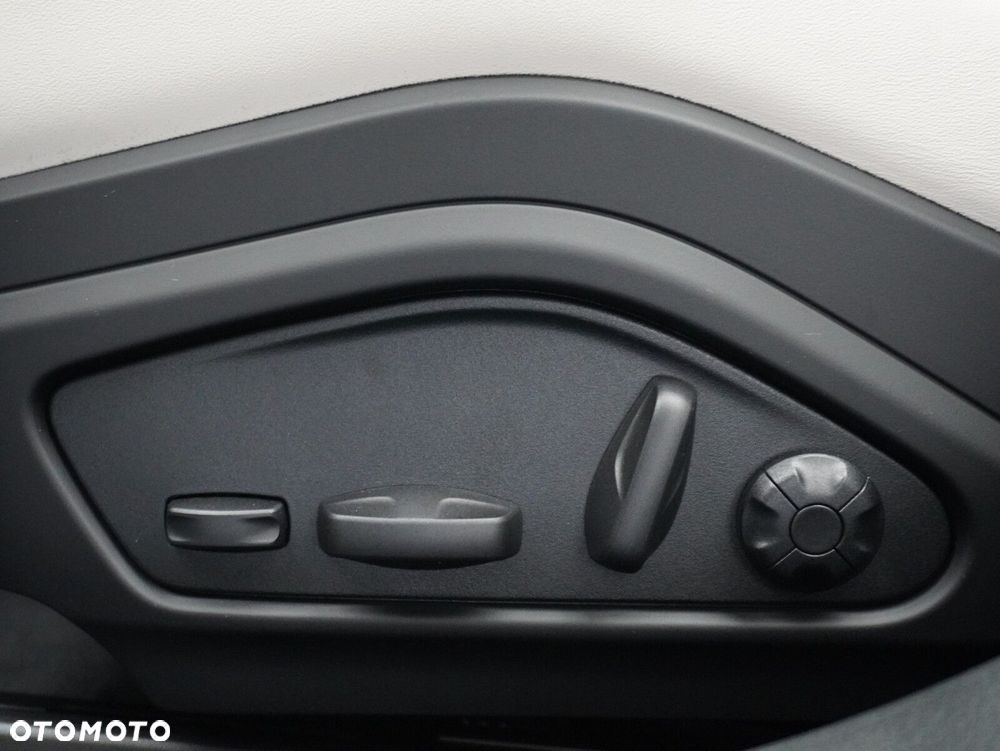 Porsche Panamera 4S E-Hybrid PHEV - 25