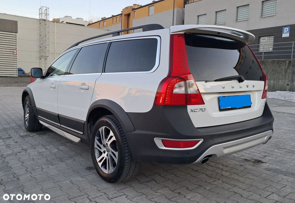 Volvo XC 70 2.4D Momentum - 10
