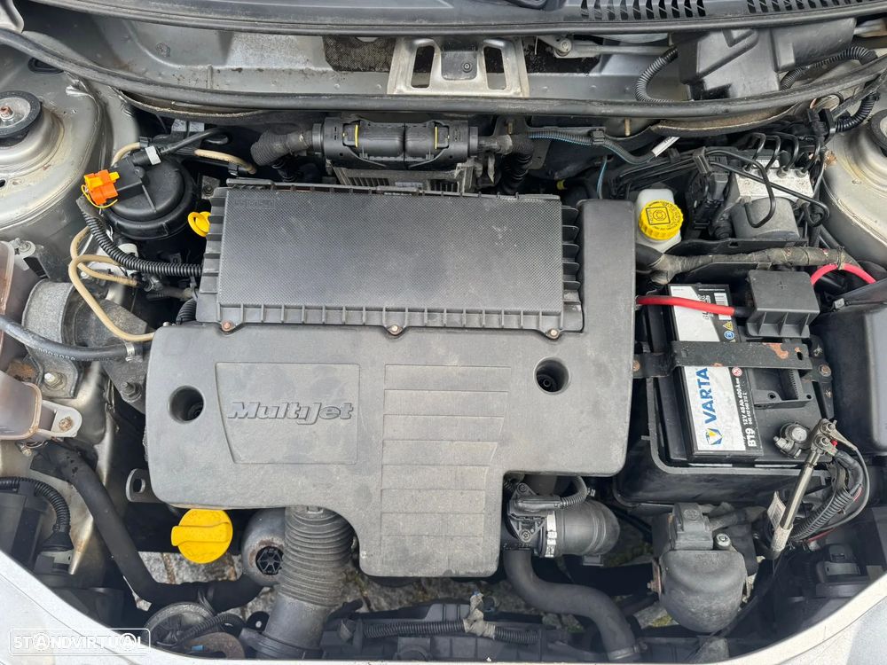 Fiat Punto 70 JTD Multijet Active - 10