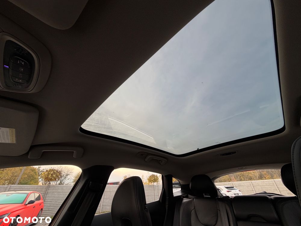 Volvo V40 D3 Geartronic Summum - 18