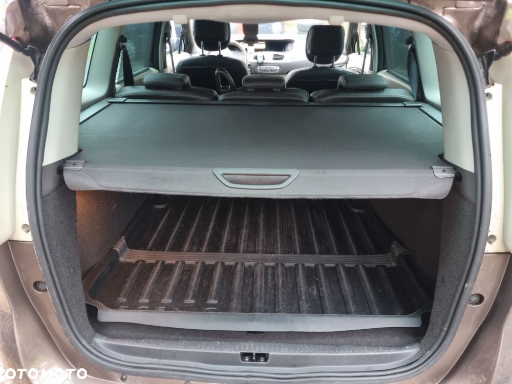 Renault Scenic - 12