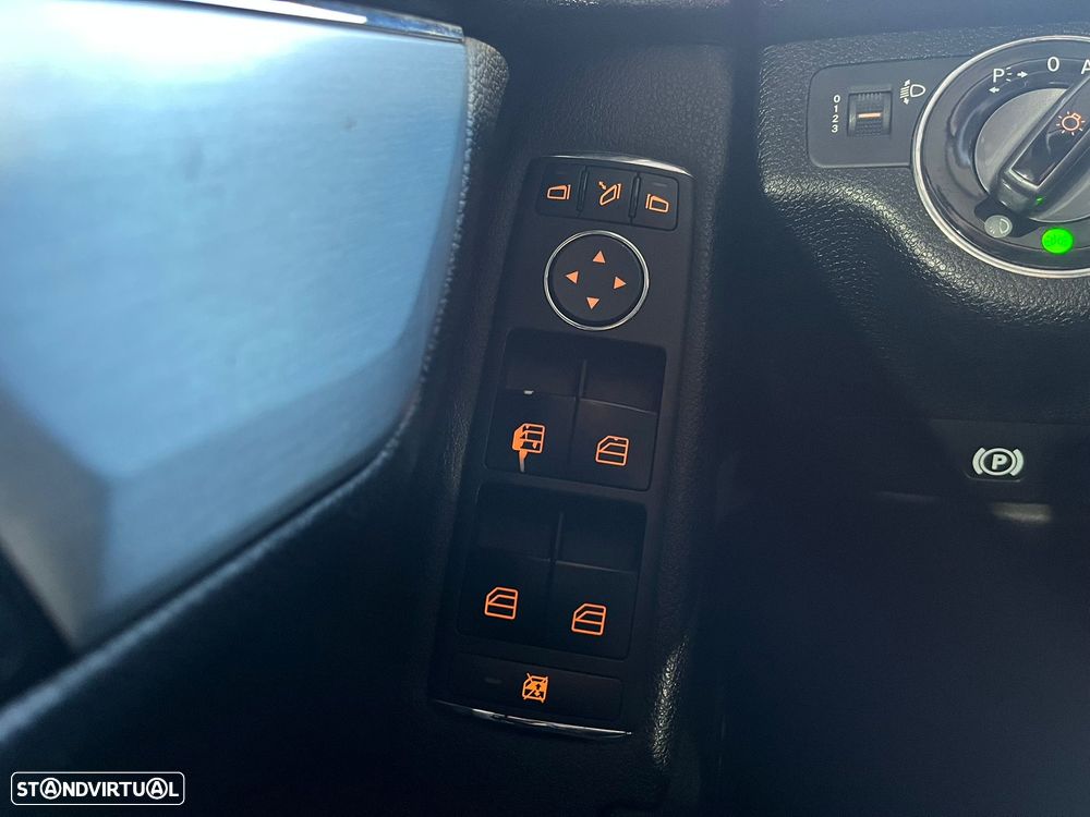 Mercedes-Benz C 220 Station CDI DPF Auto Avantgarde - 30