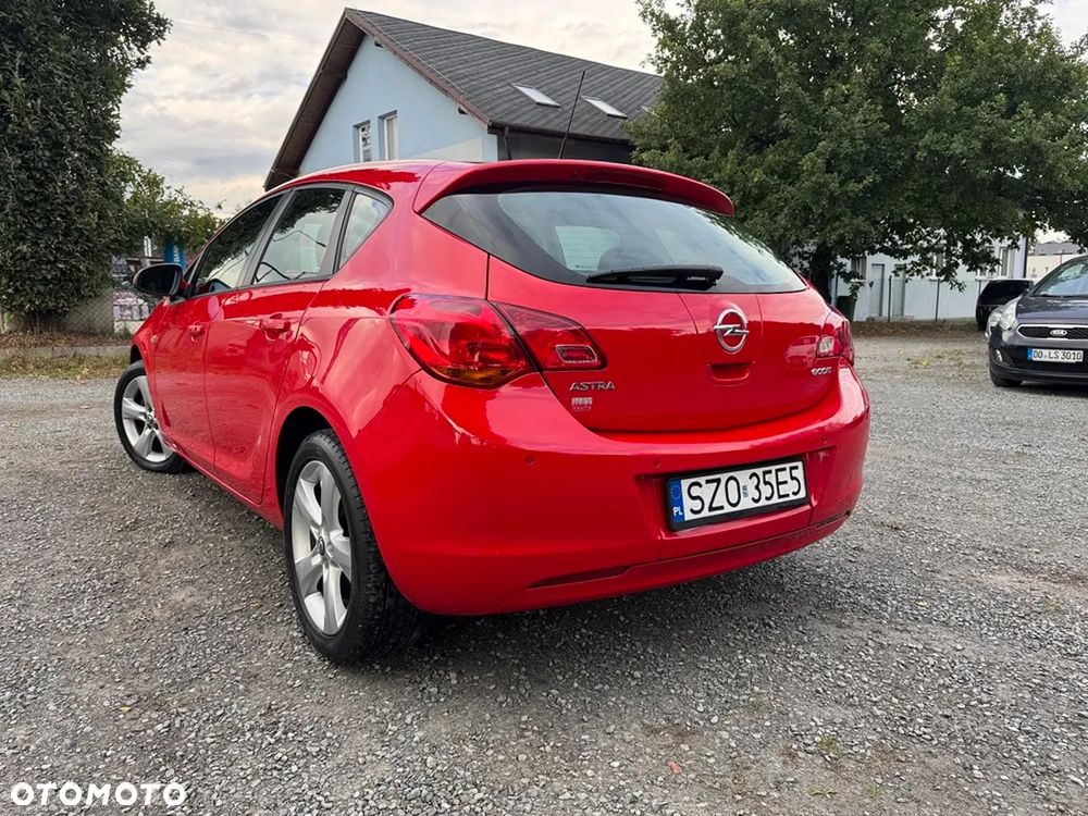Opel Astra - 11