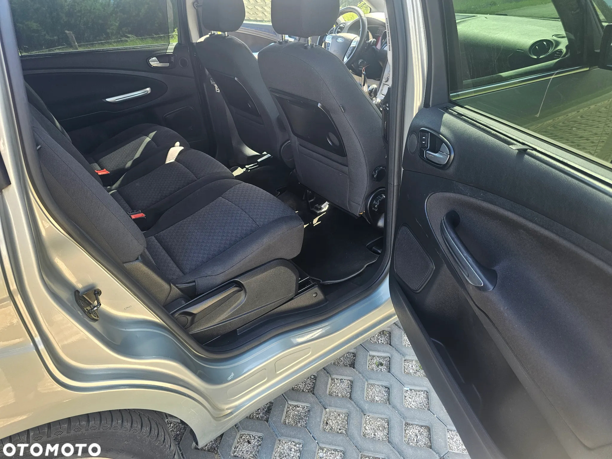 Ford Galaxy 2.0 TDCi Ghia - 13