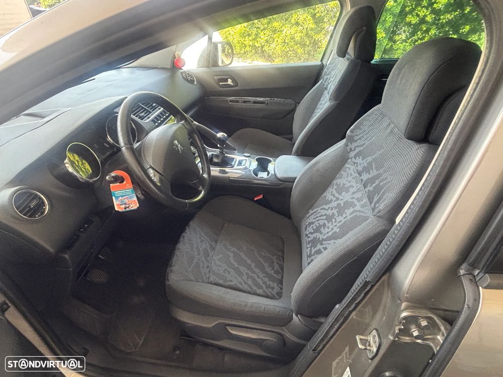 Peugeot 3008 1.6 HDi Allure - 11