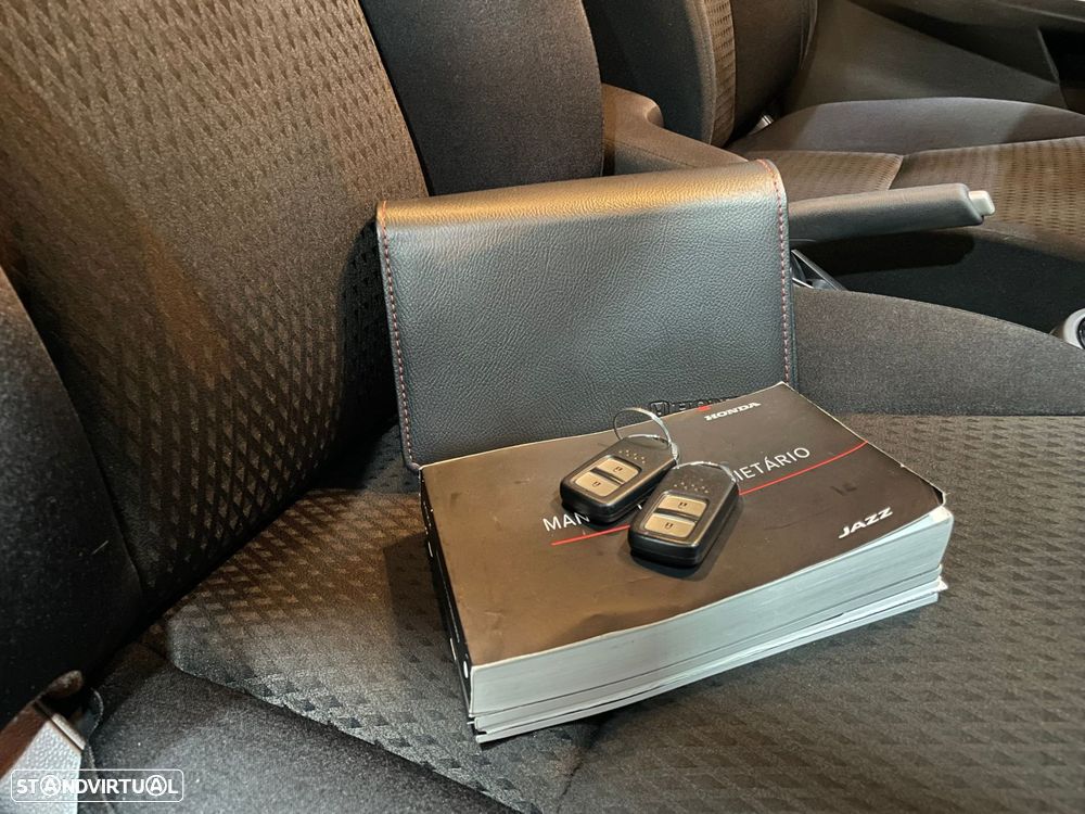 Honda Jazz 1.3 I-VTEC Elegance CVT - 40
